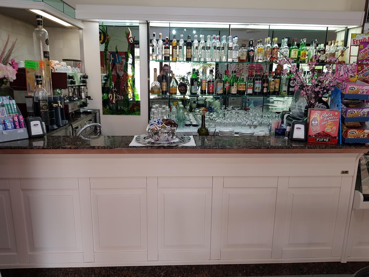 Pensione Rossi Cervia Kültér fotó