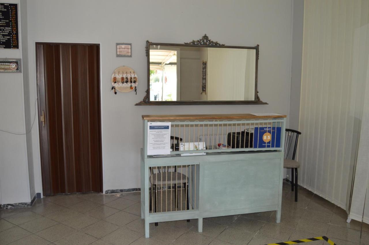 Pensione Rossi Cervia Kültér fotó