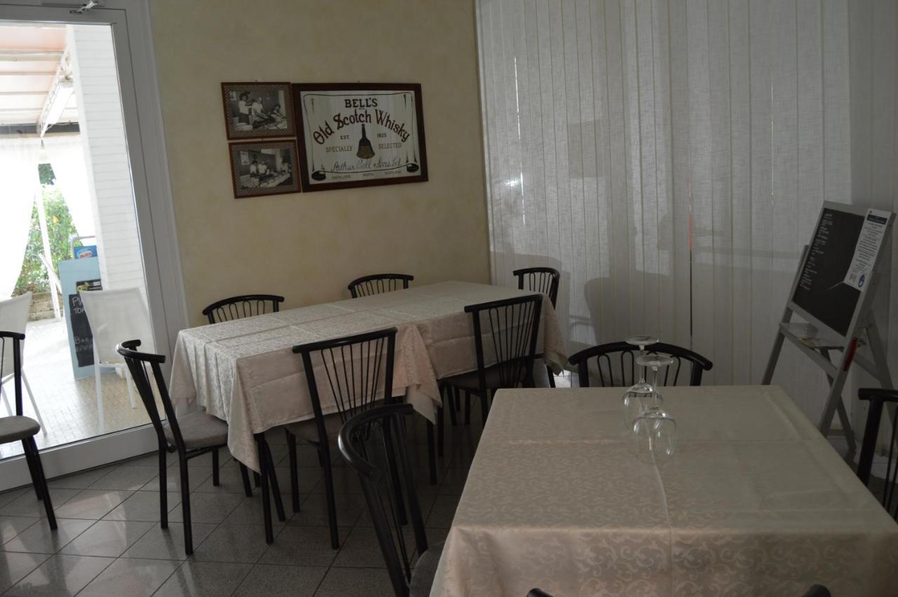Pensione Rossi Cervia Kültér fotó